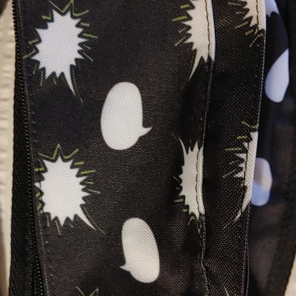 NWT Asics Unisex Belt Bag/ Fanny Pack - Picture 2 of 10